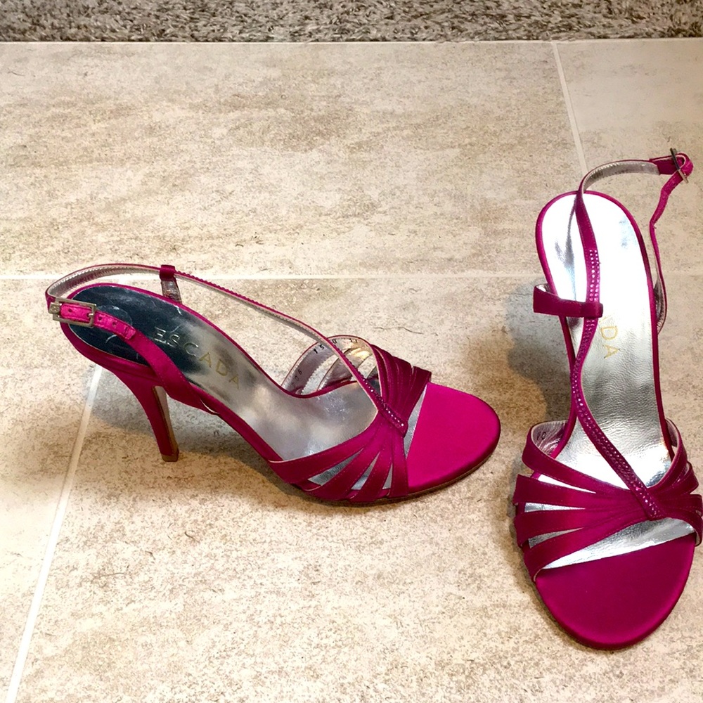 Escada 37 Pink Fuschia Crystal heels strappy